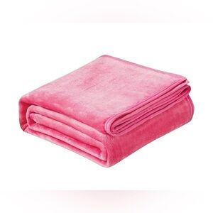 NEW Flannel gift blanket hot pink